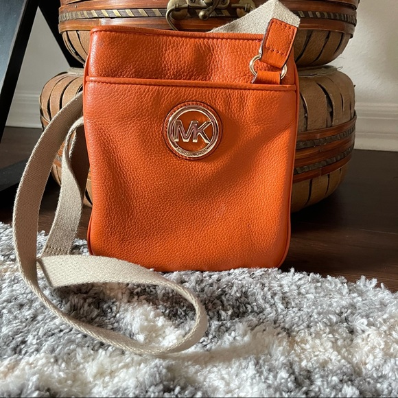 MICHAEL Michael Kors Handbags - Michael Kors Fulton Logo Crossbody Swing Pack